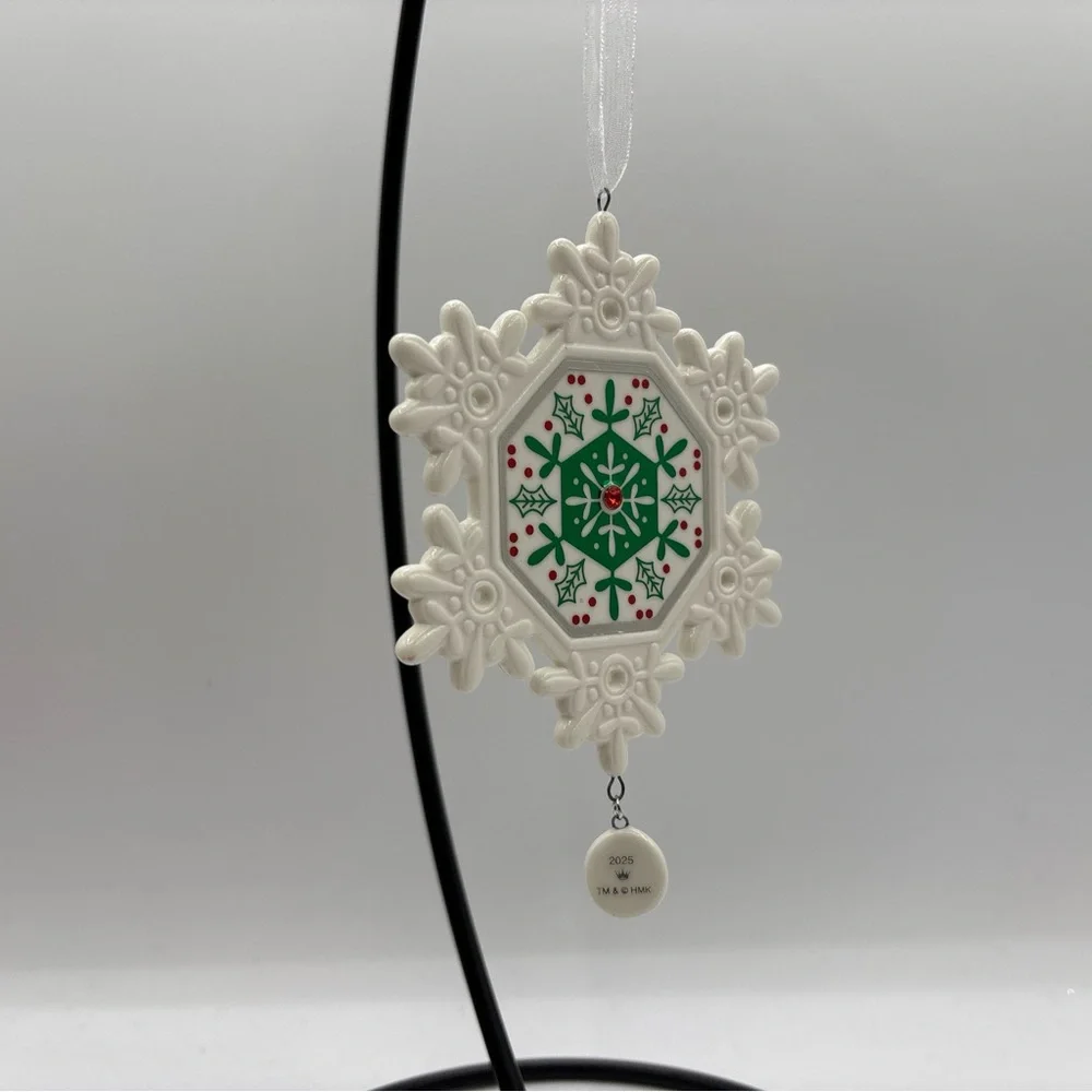 Hallmark Keepsake 2025 Snowflake Christmas‎ Tree Ornament Porcelain